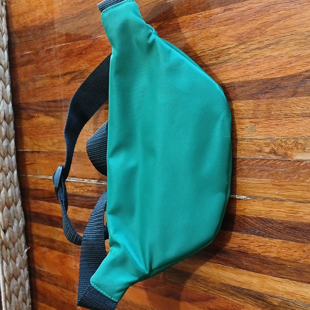 MAC Stranger Things Fanny Pack - Picture 3 of 5
